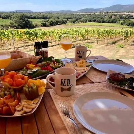 Elegant - Tenuta Piredu * Monti